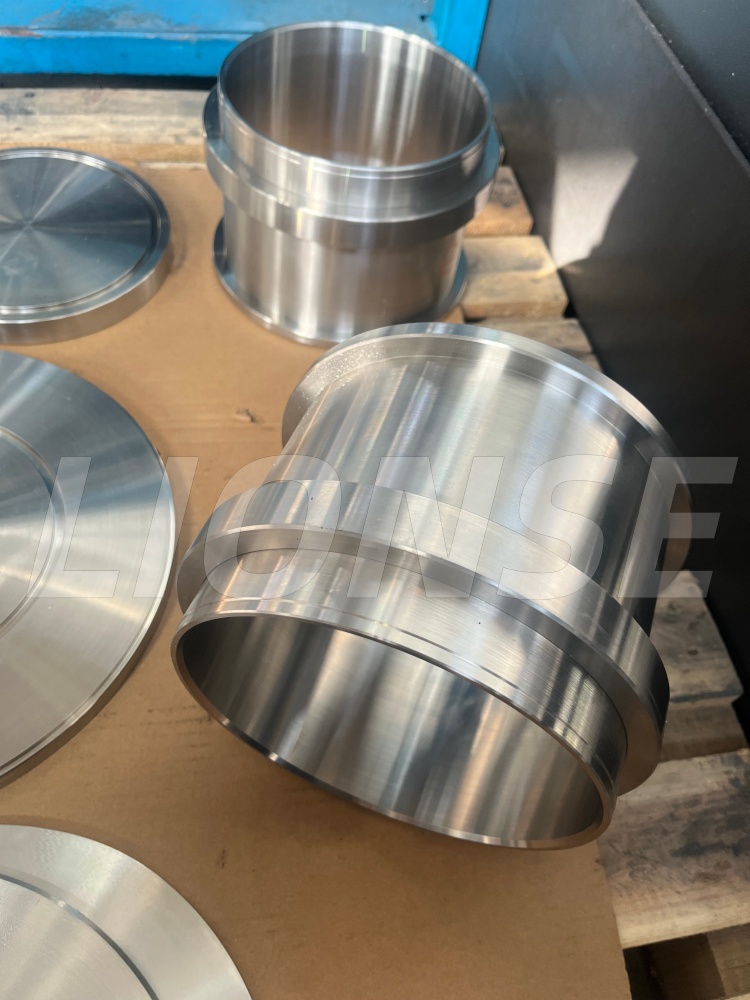 Αξίζουν το κόστος οι δακτύλιοι κατά παραγγελία;